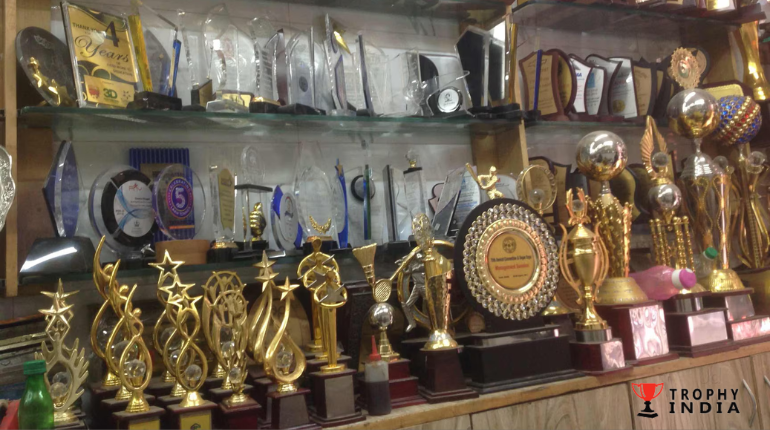 Trophy India Leading Trophy Manufacturers in Delhi Offering Customized Awards for Corporate, Sports, Schools, and Special Events