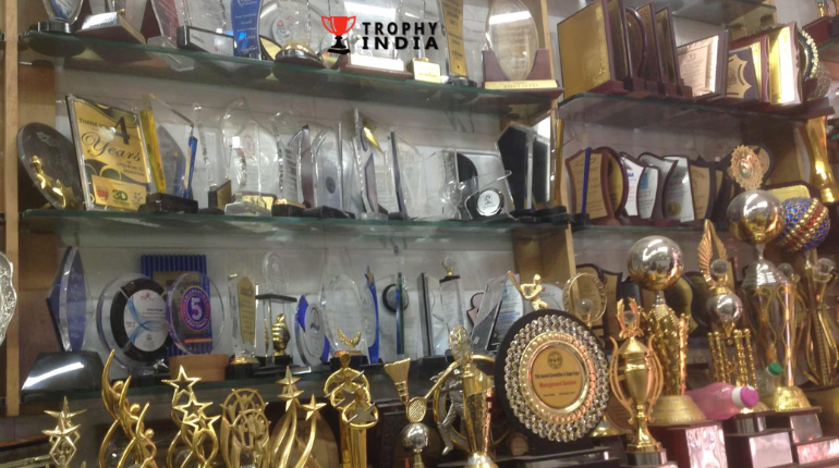 Offers Unique Customized Corporate Awards to Celebrate Employee Achievements and Business Excellence