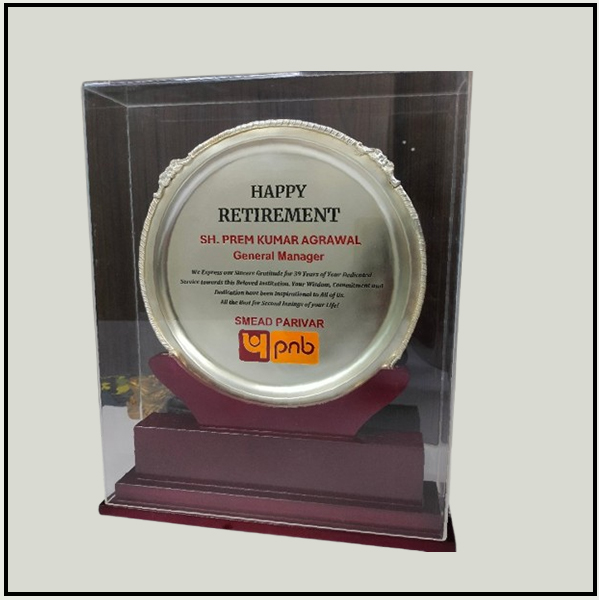 Round Gold Plate