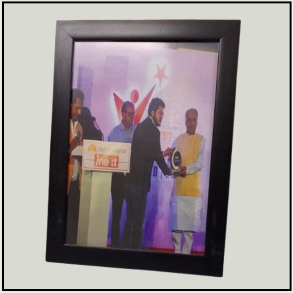 Certificate Frame Black with mount 003