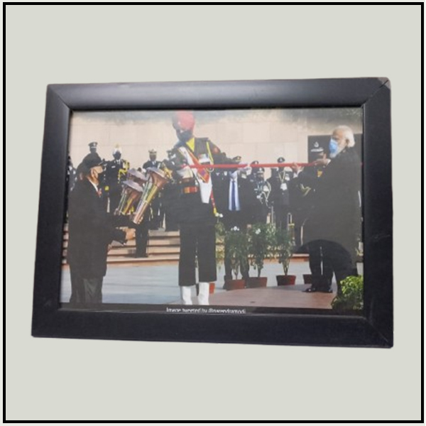 Certificate Frame Black with mount 004